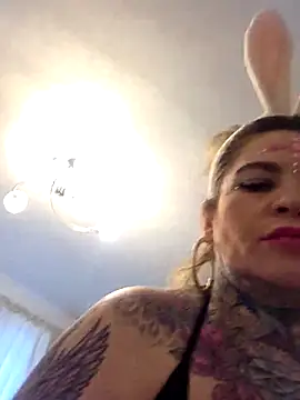 ellarealbrazilian online show from 4, 4, 2026