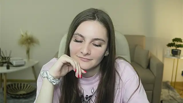 GwennElena online show from 31, 3, 2026