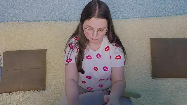 SofiDreamm online show from 7, 4, 2026
