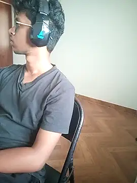 Snapshot of letsplaygame chatting on 16, 4, 2026 letsplaygame online show from 16, 4, 2026