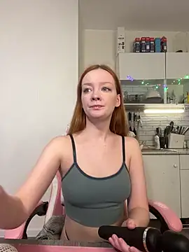 Snapshot of Sun__shiine chatting on 2, 4, 2026 Sun shiine online show from 2, 4, 2026