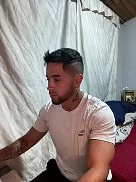 Sexmuscle17 online show from 17, 7, 2026