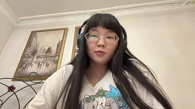 Snapshot of Feylinmay chatting on 30, 4, 2026 Feylinmay online show from 30, 4, 2026