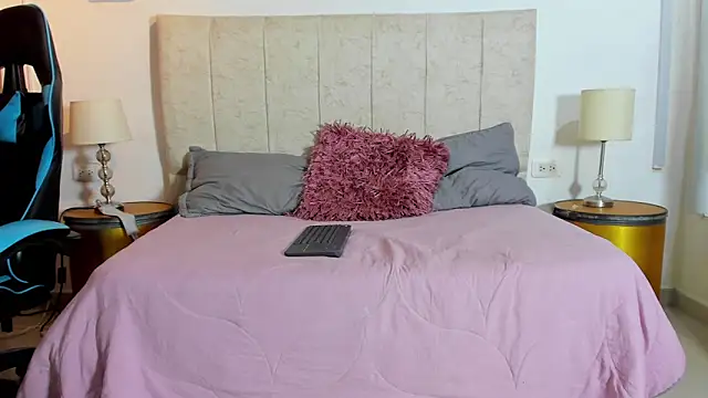 Snapshot of _blowsex_ chatting on 3, 4, 2026 blowsex online show from 3, 4, 2026