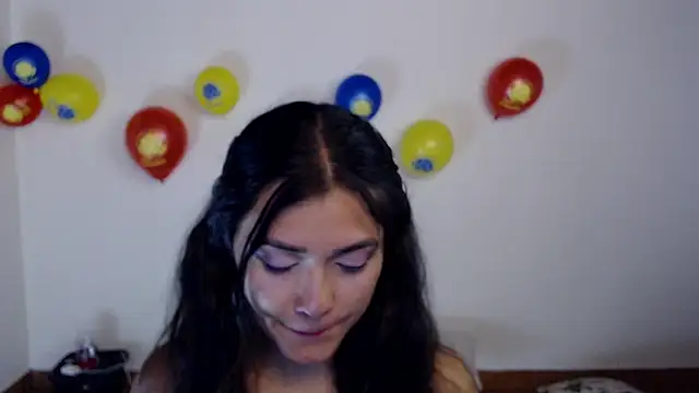 Snapshot of FreyaRouge chatting on 24, 6, 2026 FreyaRouge online show from 24, 6, 2026