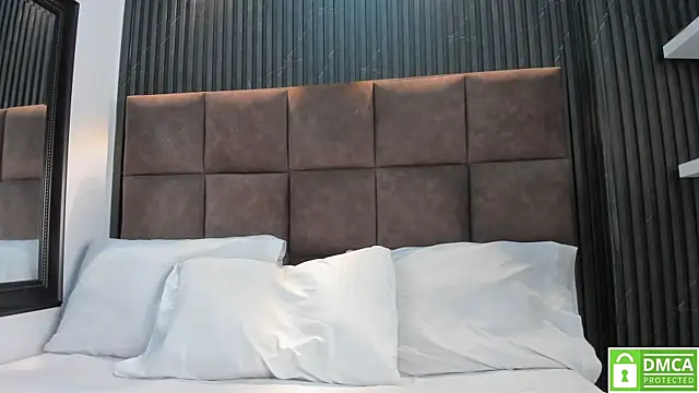 Debora Blaze  online show from 4, 4, 2026