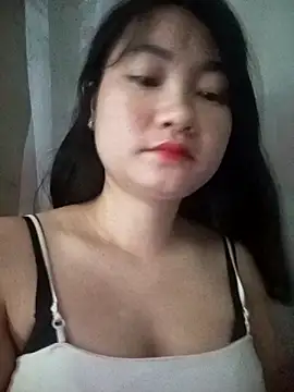 Snapshot of Linh_Hoang chatting on 4, 5, 2026 Linh Hoang online show from 4, 5, 2026
