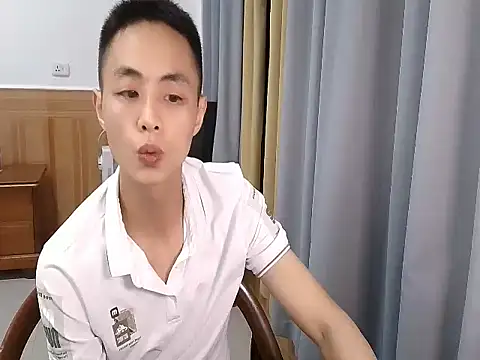 Snapshot of davidboys chatting on 9, 5, 2026 davidboys online show from 9, 5, 2026