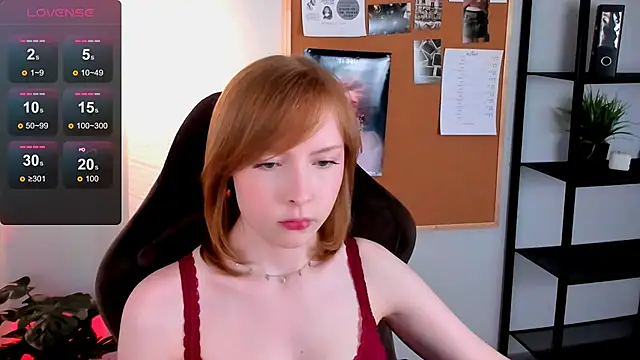 Snapshot of CherryCrushLove chatting on 16, 5, 2026 CherryCrushLove online show from 16, 5, 2026