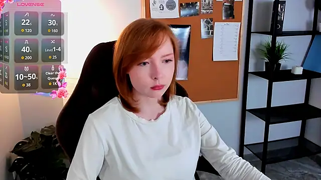 Snapshot of CherryCrushLove chatting on 19, 5, 2026 CherryCrushLove online show from 19, 5, 2026