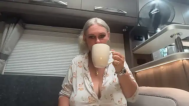 BustySwingingSlut online show from 7, 7, 2026