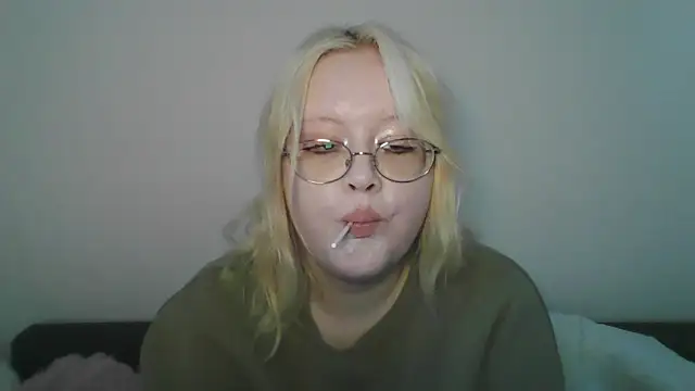 Snapshot of Elayne_Sweet chatting on 10, 4, 2026 Elayne Sweet online show from 10, 4, 2026