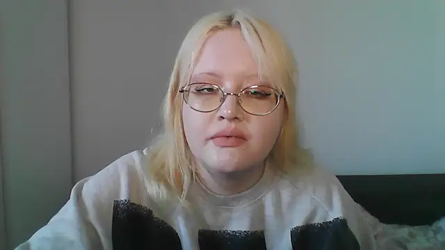 Snapshot of Elayne_Sweet chatting on 16, 4, 2026 Elayne Sweet online show from 16, 4, 2026