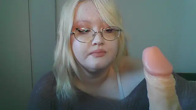 Snapshot of Elayne_Sweet chatting on 19, 4, 2026 Elayne Sweet online show from 19, 4, 2026