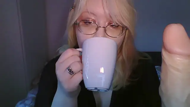 Snapshot of Elayne_Sweet chatting on 21, 4, 2026 Elayne Sweet online show from 21, 4, 2026