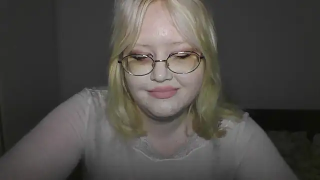 Snapshot of Elayne_Sweet chatting on 17, 5, 2026 Elayne Sweet online show from 17, 5, 2026