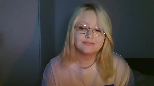 Snapshot of Elayne_Sweet chatting on 11, 6, 2026 Elayne Sweet online show from 11, 6, 2026