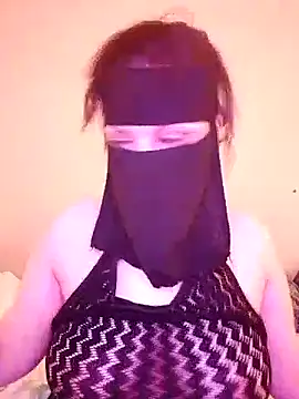 Snapshot of Queen_Lola chatting on 9, 7, 2026 Queen Lola online show from 9, 7, 2026