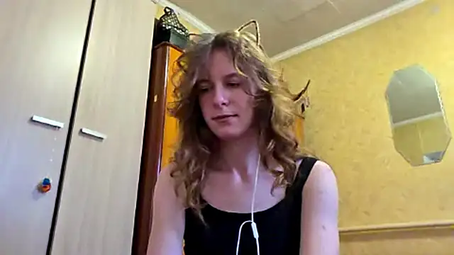 DonnaKuc online show from 13, 4, 2026