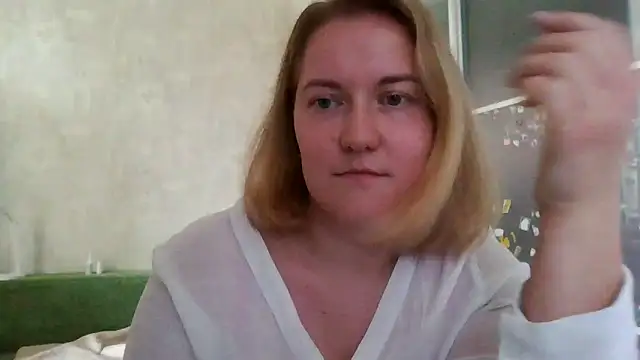 Snapshot of TinaKittyX chatting on 19, 5, 2026 TinaKittyX online show from 19, 5, 2026