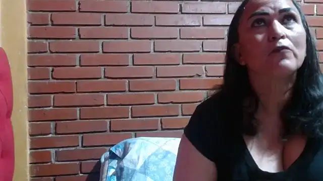 Snapshot of kristalmarelyn chatting on 6, 7, 2026 kristalmarelyn online show from 6, 7, 2026