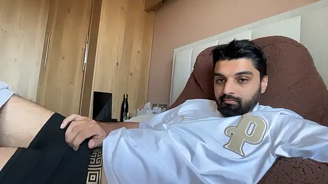 Snapshot of priyxh chatting on 24, 5, 2026 priyxh online show from 24, 5, 2026