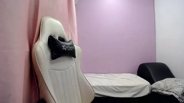 Snapshot of Yei_lee_ chatting on 10, 5, 2026 Yei lee online show from 10, 5, 2026