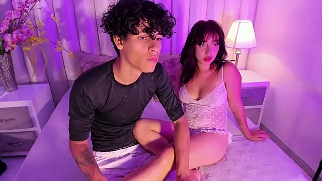 MiaAndFelim online show from 7, 4, 2026