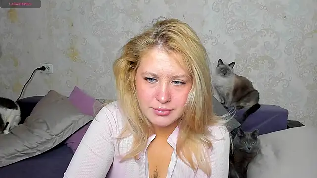 Snapshot of Simply_Alex chatting on 18, 5, 2026 Simply Alex online show from 18, 5, 2026