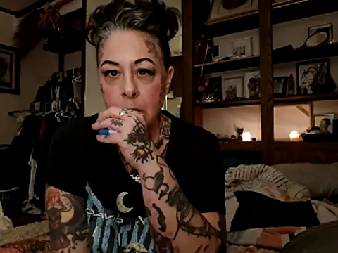 Snapshot of Kitty_bang chatting on 1, 4, 2026 Kitty bang online show from 1, 4, 2026