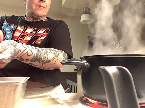 Snapshot of Kitty_bang chatting on 14, 4, 2026 Kitty bang online show from 14, 4, 2026