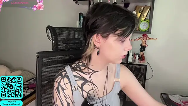 Snapshot of MadalynNosel chatting on 12, 6, 2026 MadalynNosel online show from 12, 6, 2026