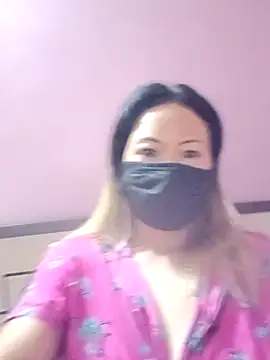 Bristy BigBoobs online show from 21, 4, 2026