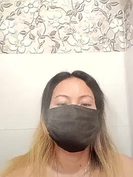 Bristy BigBoobs online show from 24, 4, 2026