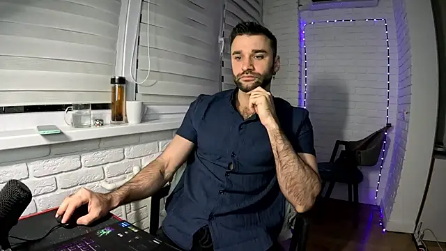 Snapshot of DaddySlava chatting on 13, 4, 2026 DaddySlava online show from 13, 4, 2026
