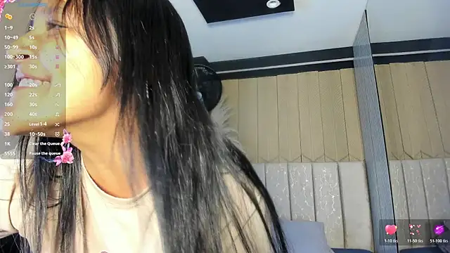 LexiAdamss online show from 8, 7, 2026