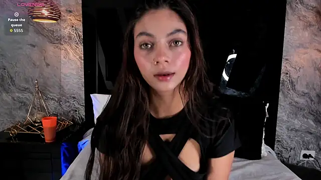 Snapshot of Kendall_Rous_ chatting on 13, 6, 2026 Kendall Rous online show from 13, 6, 2026
