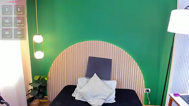 Snapshot of Alicecoule_ chatting on 26, 6, 2026 Alicecoule online show from 26, 6, 2026