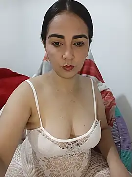 Snapshot of Emily_Divi69 chatting on 13, 5, 2026 Emily Divi69 online show from 13, 5, 2026