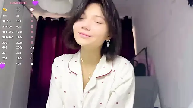 Snapshot of Cute_Capricee chatting on 22, 4, 2026 Cute Capricee online show from 22, 4, 2026