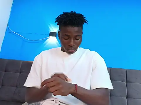 Snapshot of JeanDantte chatting on 18, 4, 2026 JeanDantte online show from 18, 4, 2026