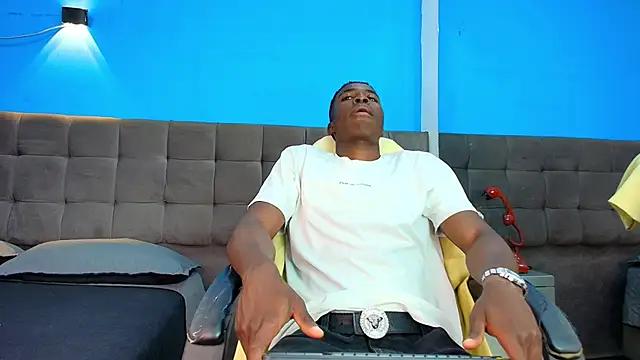 Snapshot of JeanDantte chatting on 15, 5, 2026 JeanDantte online show from 15, 5, 2026