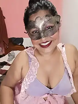 Maskedcurves online show from 21, 6, 2026