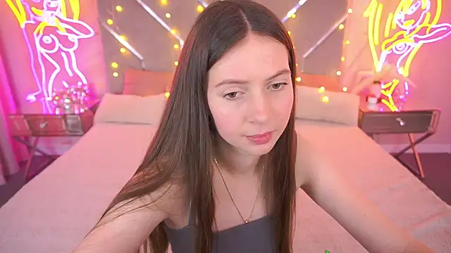 Snapshot of BabyLumi chatting on 18, 5, 2026 BabyLumi online show from 18, 5, 2026