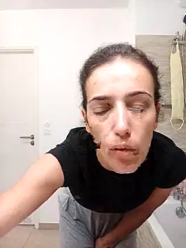 Lolaa92i online show from 11, 4, 2026