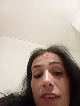 Lolaa92i online show from 15, 4, 2026