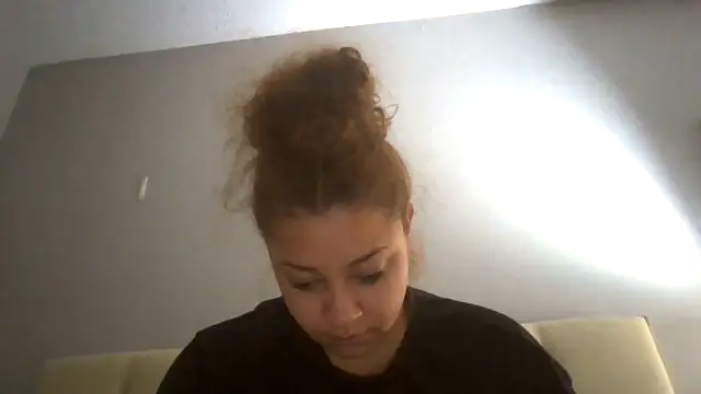 Snapshot of madzbailey chatting on 23, 5, 2026 madzbailey online show from 23, 5, 2026