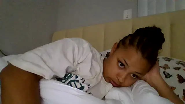 Snapshot of madzbailey chatting on 29, 6, 2026 madzbailey online show from 29, 6, 2026