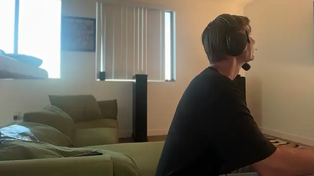 Snapshot of stokeyd44 chatting on 12, 5, 2026 stokeyd44 online show from 12, 5, 2026