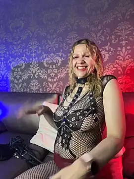 Snapshot of EvangelineLove_ chatting on 19, 6, 2026 EvangelineLove online show from 19, 6, 2026
